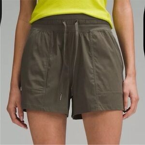 Lululemon Dance Studio High Rise Short 3.5 Size 0
